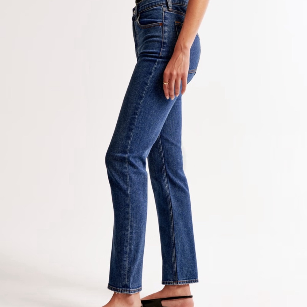 Abercrombie & Fitch Super Skinny Ankle High Rise size 33L